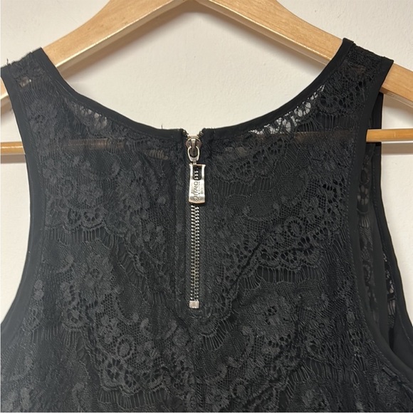 Buffalo David Britton High Low Back Lace Tank Top - Picture 5 of 6